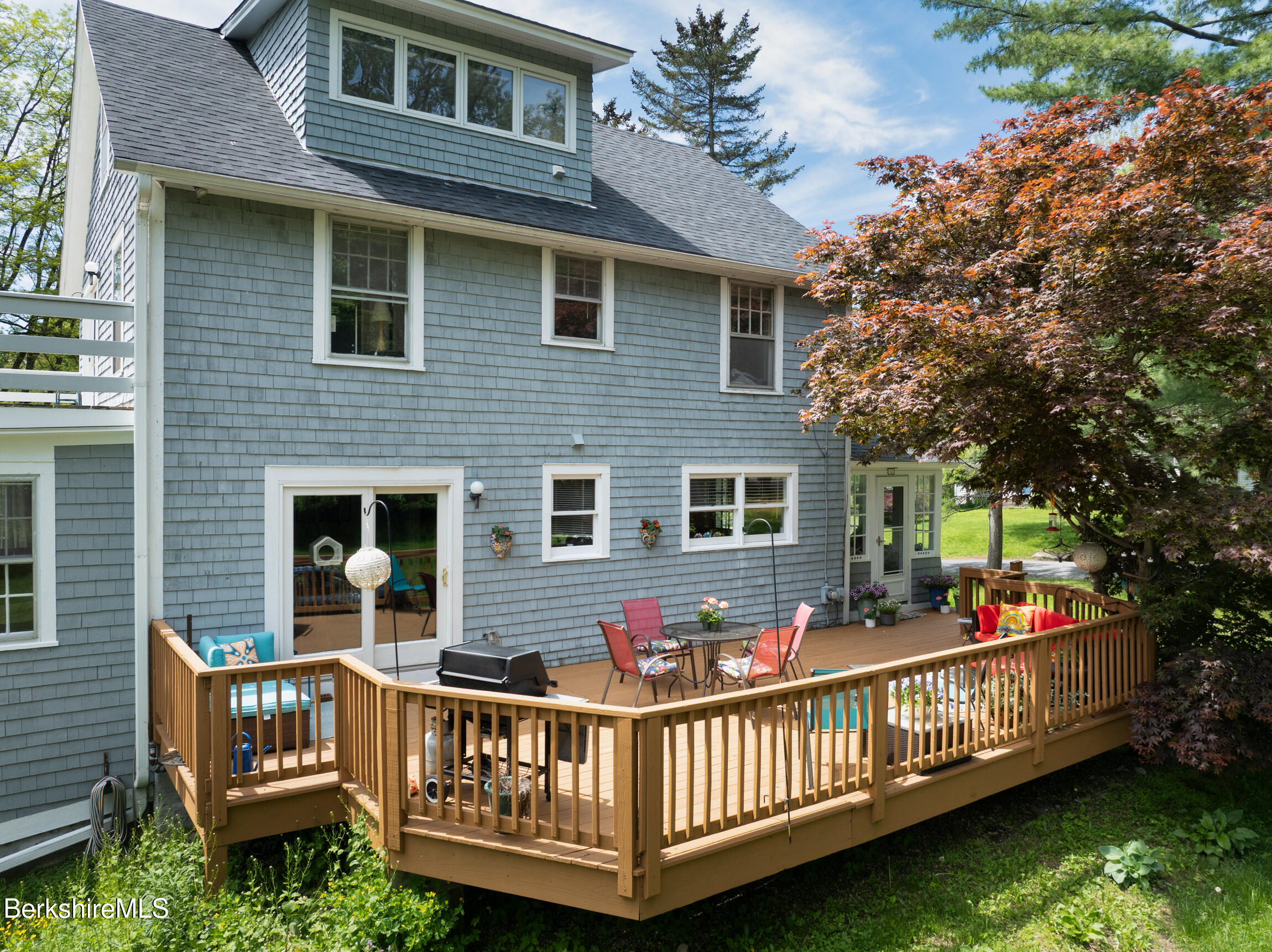 132 White Oaks Road Williamstown, MA 01267 - Photo 36 of 42 Back of house