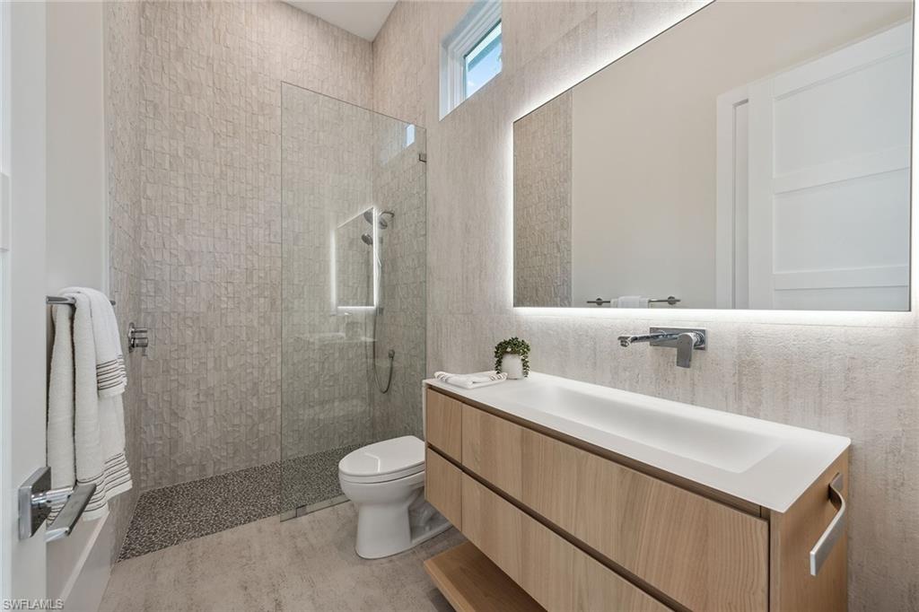 3280 Crayton Road Naples, FL 34103 - Photo 16 of 37