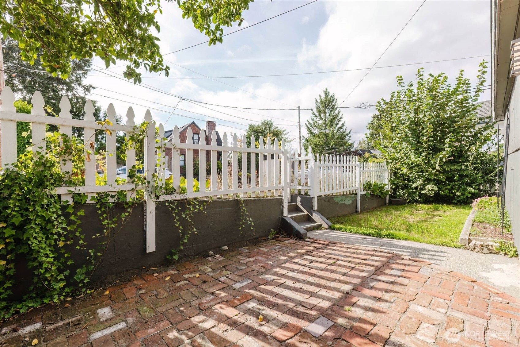 1540 7th Street Bremerton, WA 98337 - Photo 2 of 36 a view of outdoor space and yard