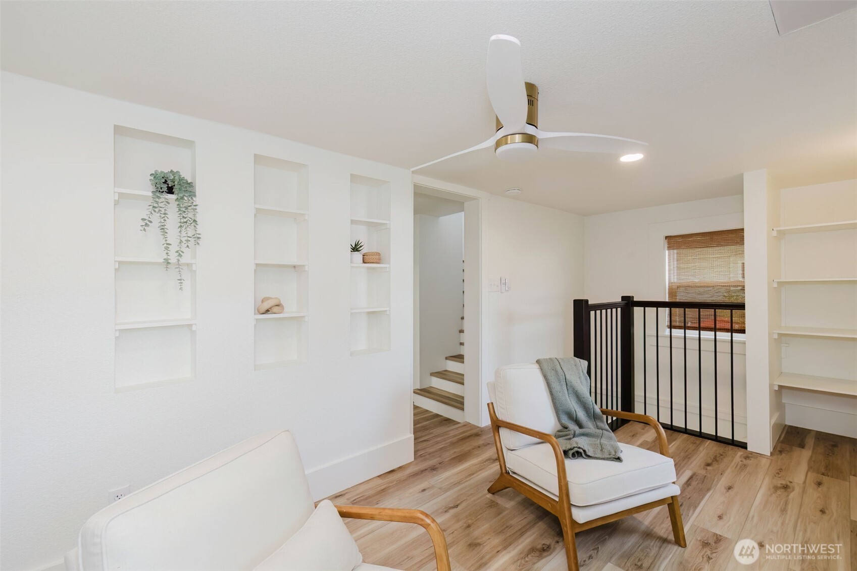1540 7th Street Bremerton, WA 98337 - Photo 24 of 36 a living room with furniture