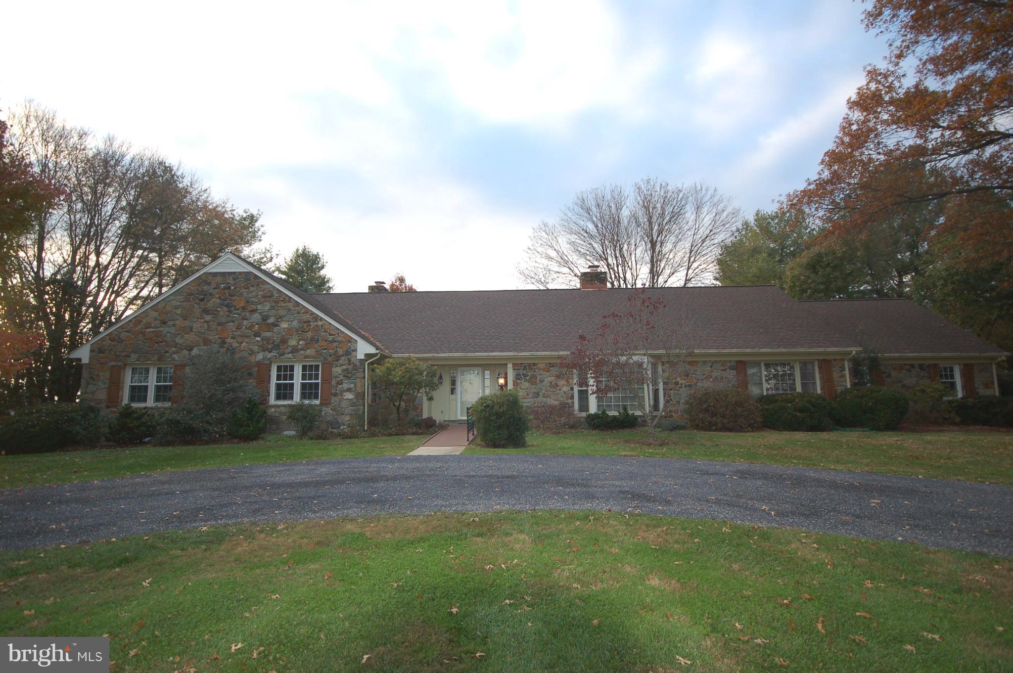 16749 Ivandale Road Hamilton, VA 20158 - Photo 1 of 28 Exterior (Front)
