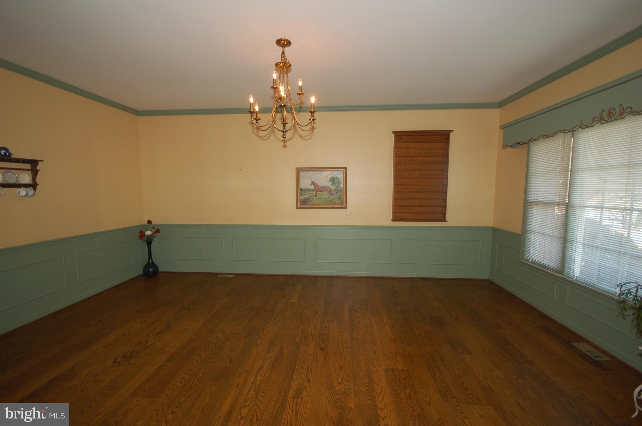 16749 Ivandale Road Hamilton, VA 20158 - Photo 7 of 28 Dining Room