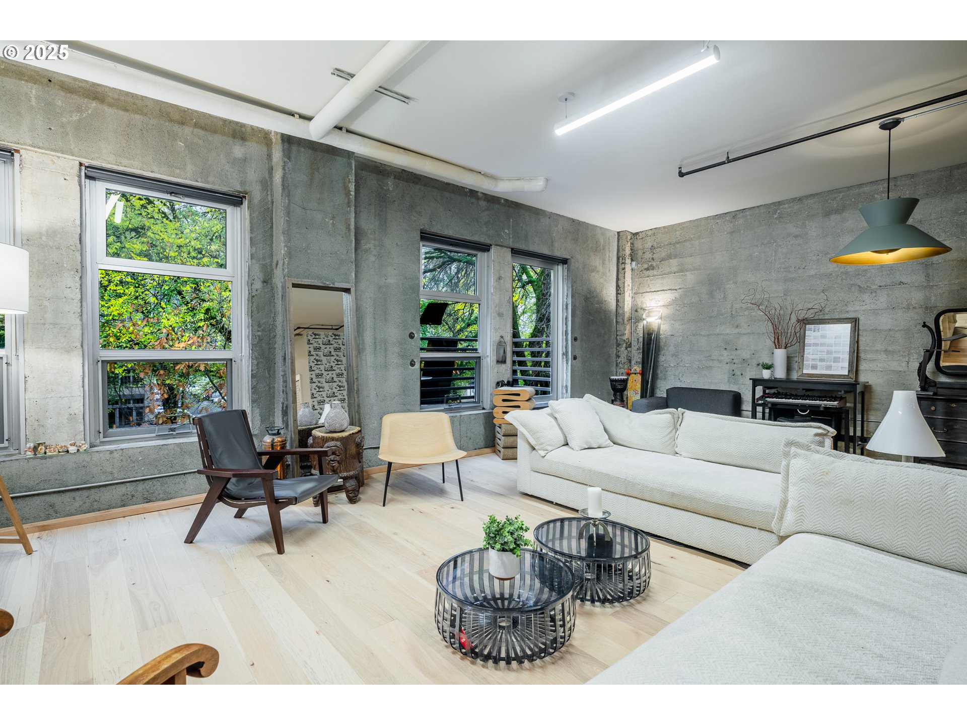 725 Northwest Flanders Street, Unit 304 Portland, OR 97209 - Photo 11 of 42