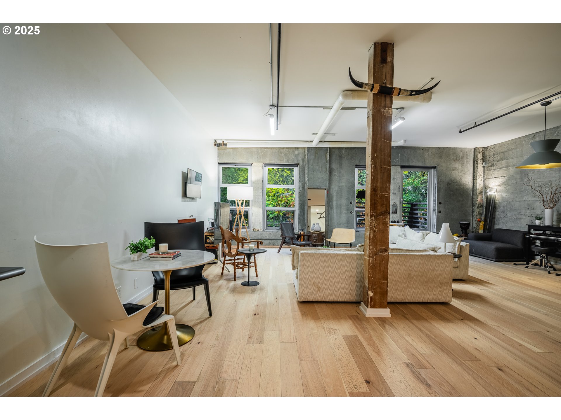 725 Northwest Flanders Street, Unit 304 Portland, OR 97209 - Photo 14 of 42