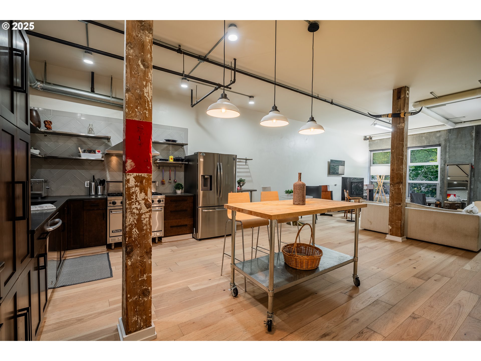 725 Northwest Flanders Street, Unit 304 Portland, OR 97209 - Photo 20 of 42