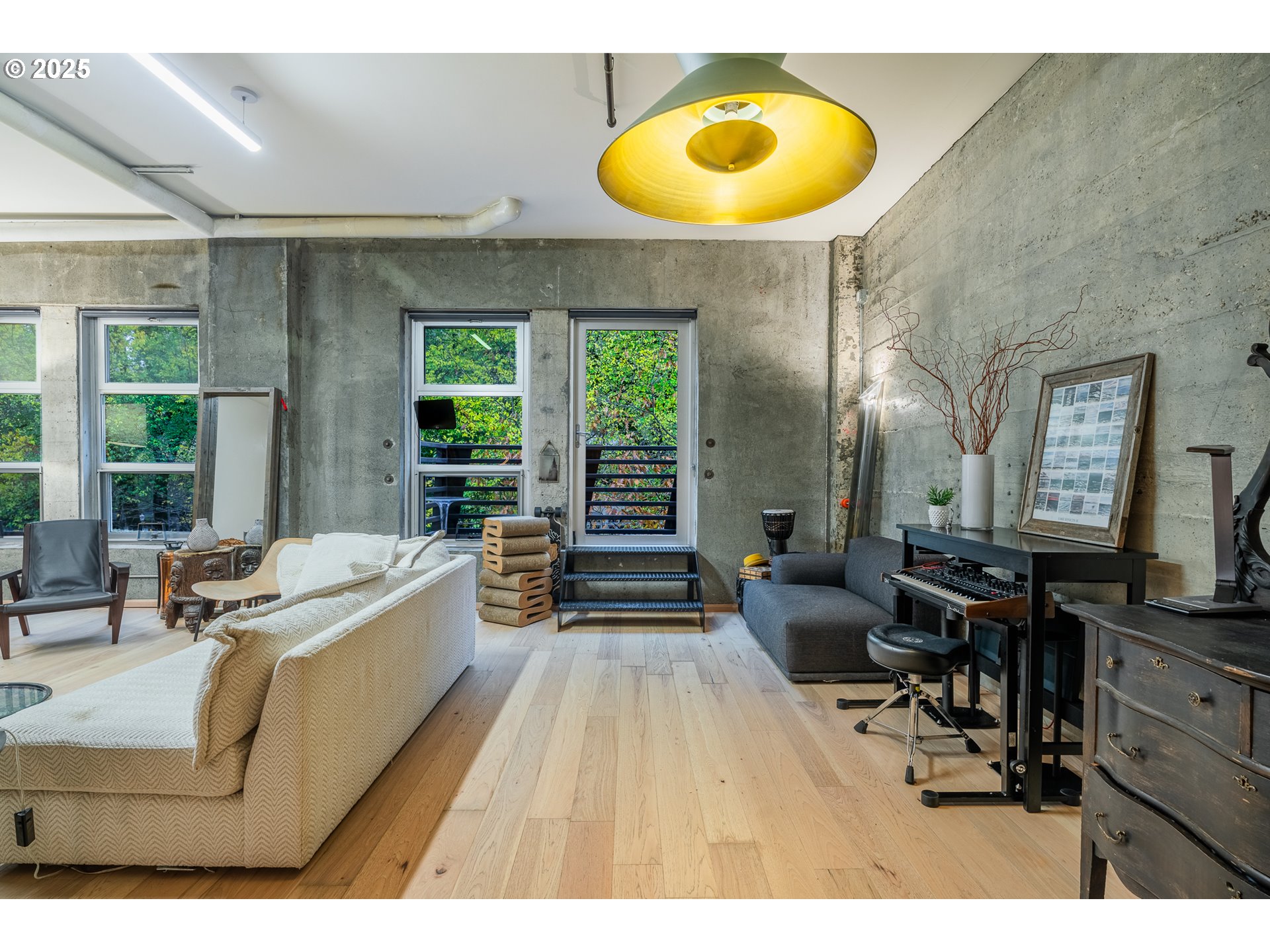 725 Northwest Flanders Street, Unit 304 Portland, OR 97209 - Photo 21 of 42