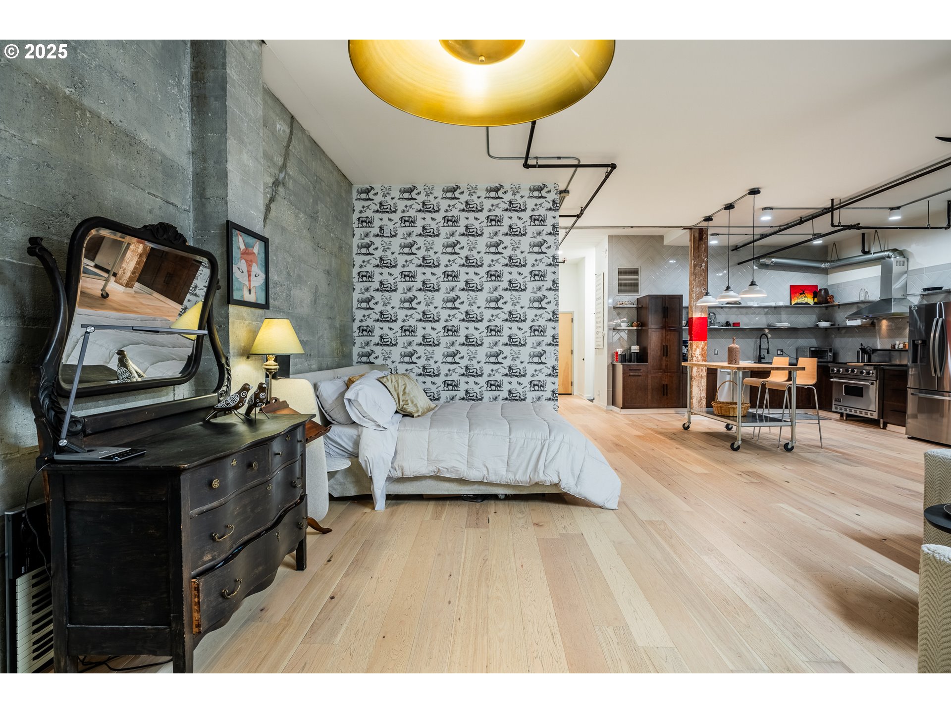 725 Northwest Flanders Street, Unit 304 Portland, OR 97209 - Photo 29 of 42