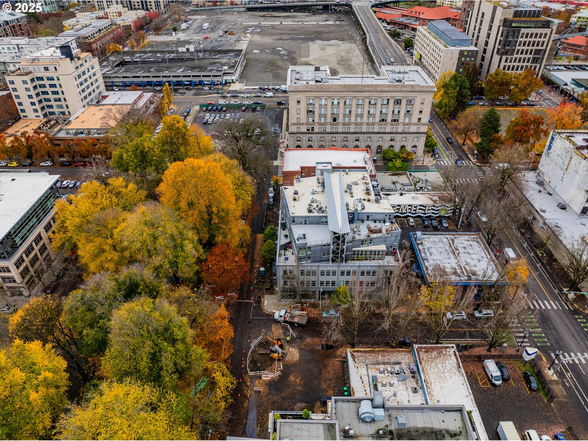 725 Northwest Flanders Street, Unit 304 Portland, OR 97209 - Photo 32 of 42