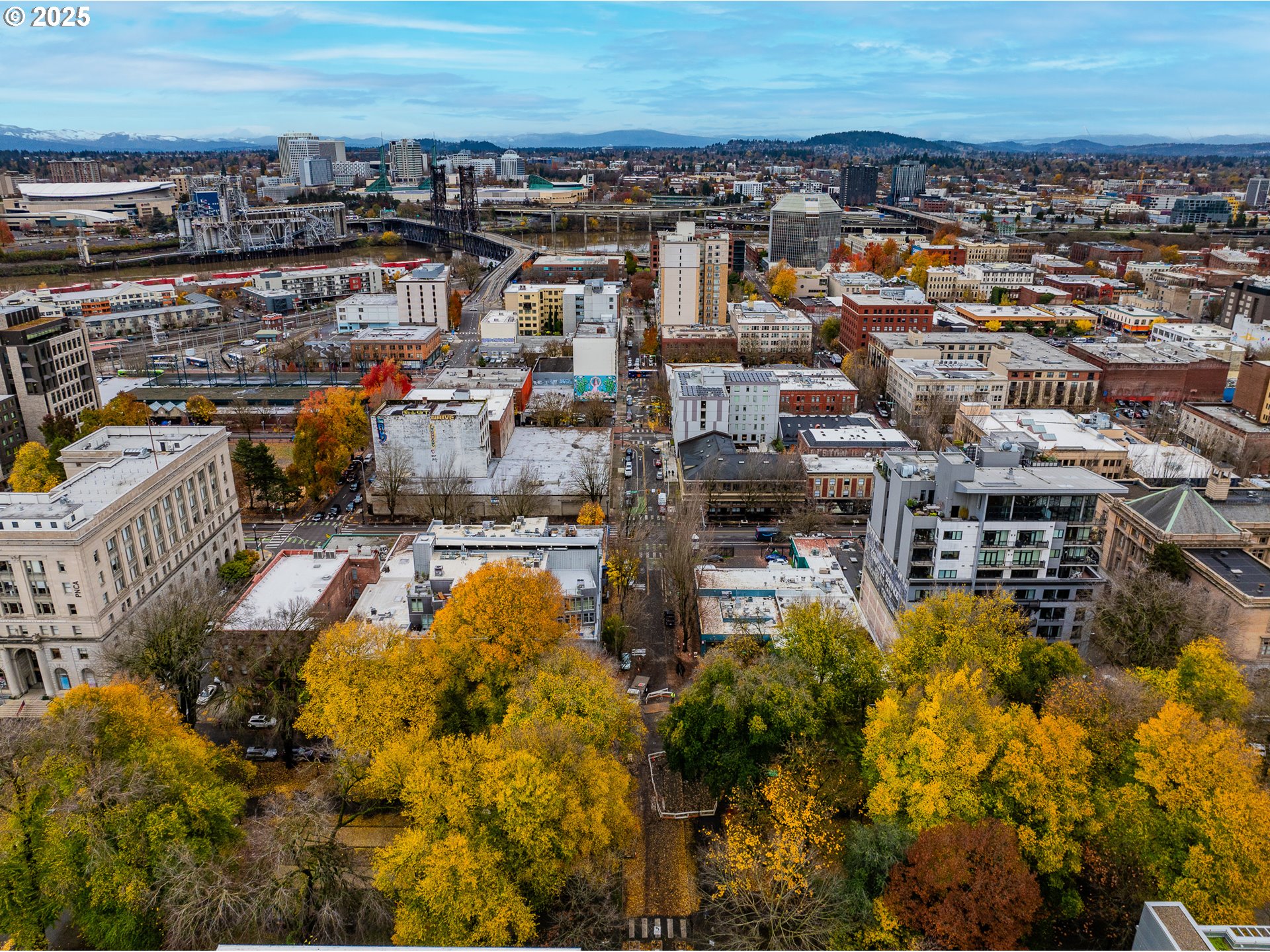 725 Northwest Flanders Street, Unit 304 Portland, OR 97209 - Photo 40 of 42