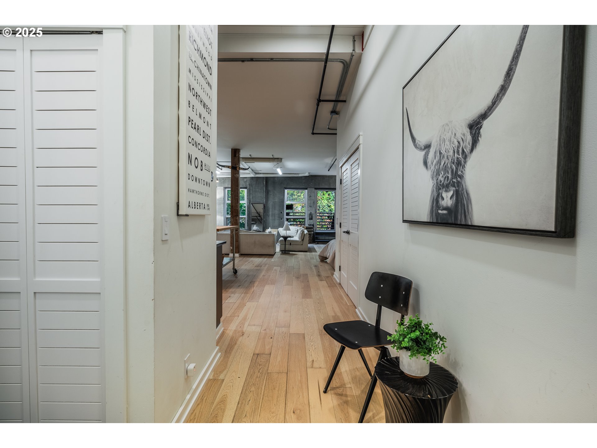 725 Northwest Flanders Street, Unit 304 Portland, OR 97209 - Photo 5 of 42