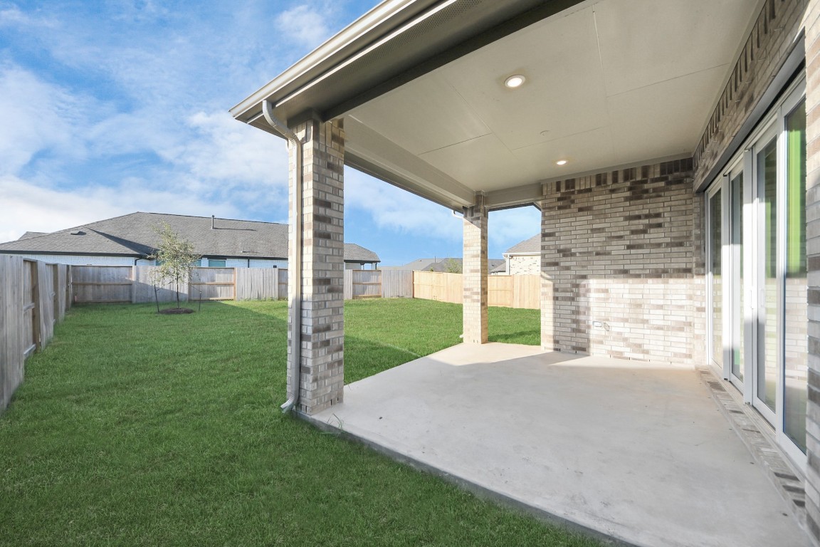 9519 Chateau Hill Manvel, TX 77578 - Photo 24 of 35 a view of a porch with a backyard