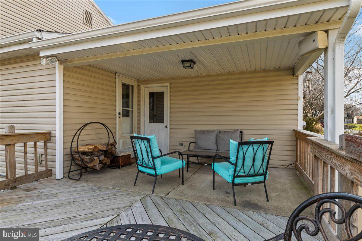 579 Crosswinds Drive Lititz, PA 17543 - Photo 14 of 64 Large covered / open deck
