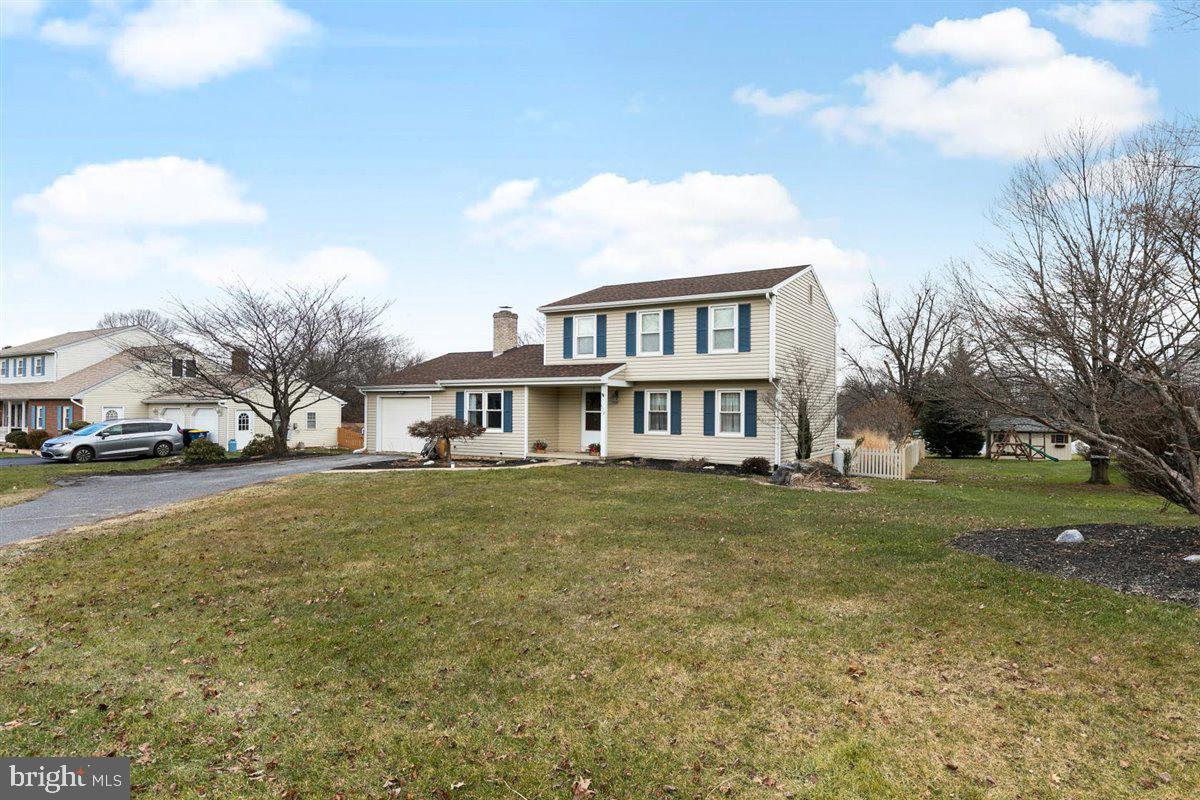 579 Crosswinds Drive Lititz, PA 17543 - Photo 3 of 64 Huge Front Yard