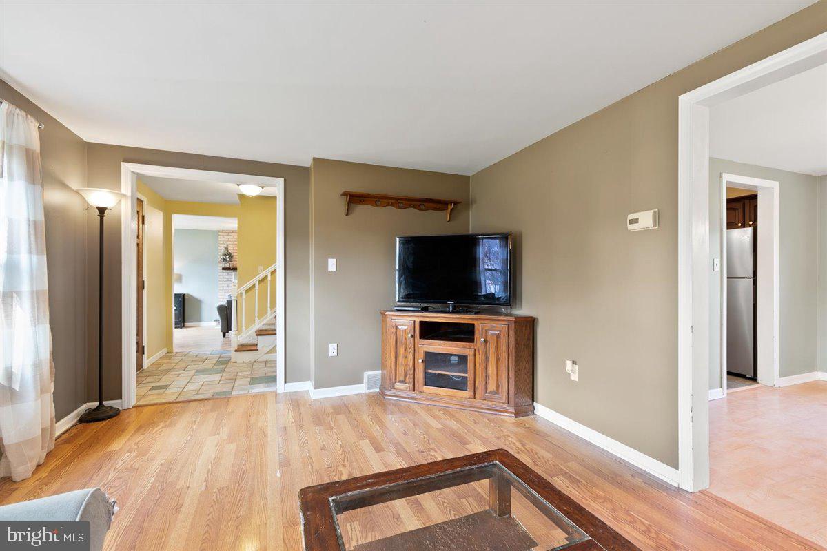 579 Crosswinds Drive Lititz, PA 17543 - Photo 25 of 64 Living room is open to foyer