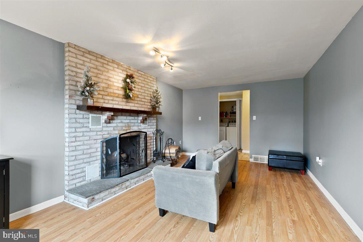 579 Crosswinds Drive Lititz, PA 17543 - Photo 42 of 64 Family room with tons of light