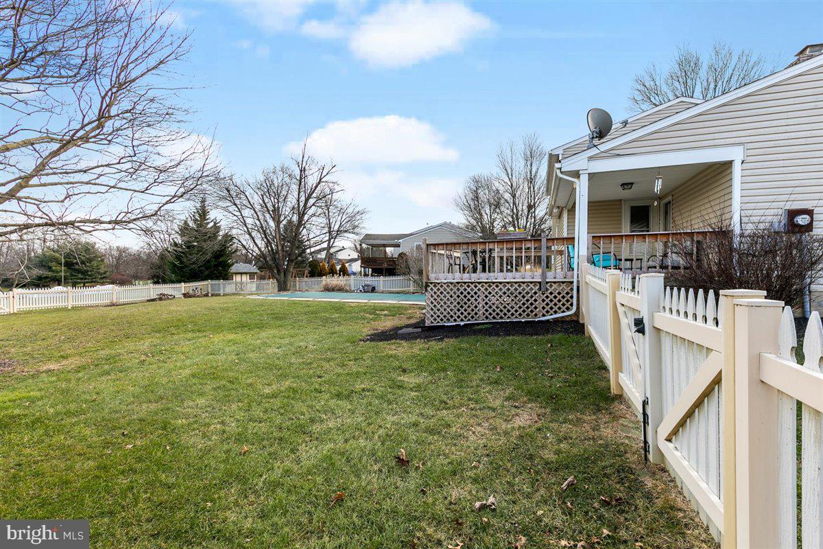 579 Crosswinds Drive Lititz, PA 17543 - Photo 6 of 64 Fenced in back yard