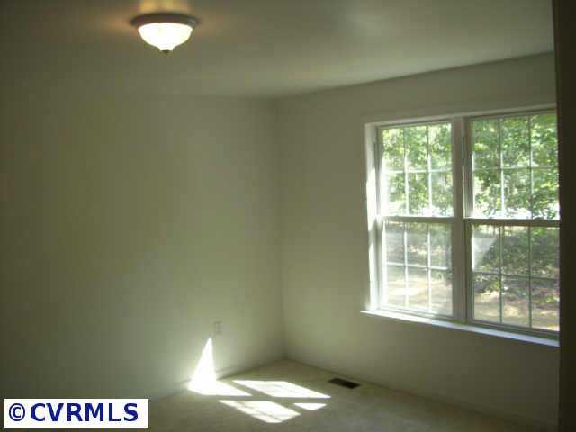 1126 Deep Run Road Cartersville, VA 23027 - Photo 4 of 5 Gallery Image 4