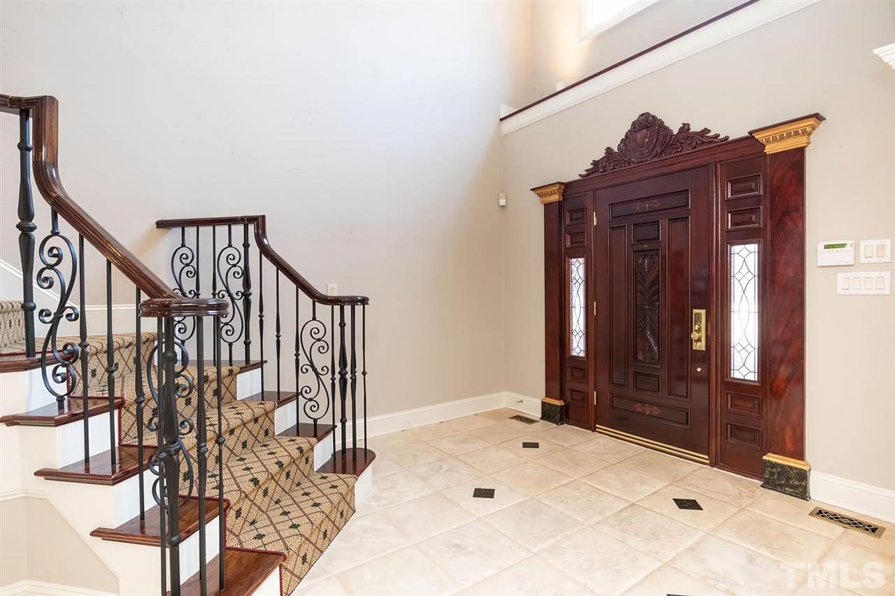 5220 Deergrass Court Raleigh, NC 27613 - Photo 4 of 25 a view of entryway with a front door
