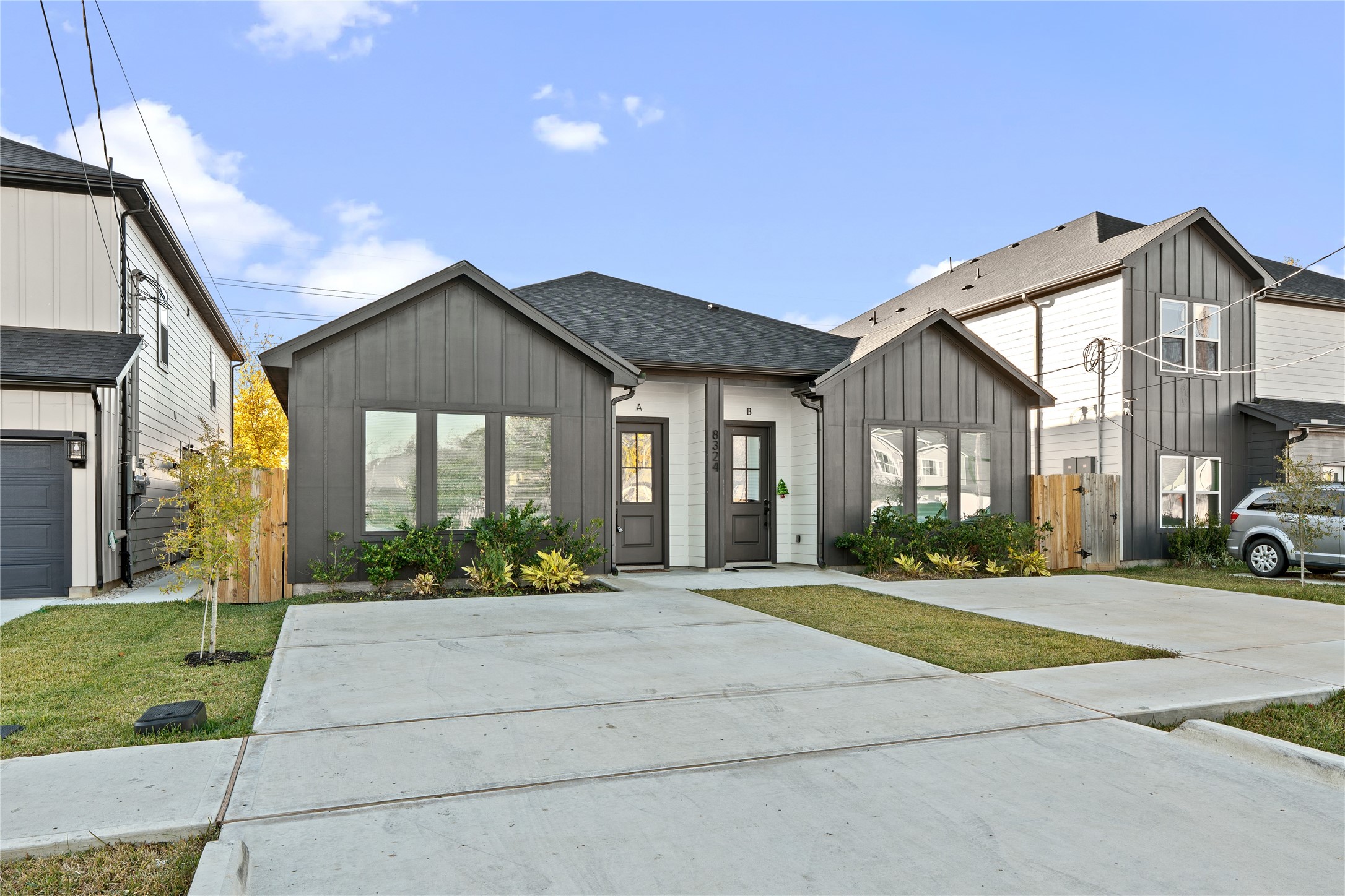 8324 Corinth Street, Unit A Houston, TX 77051 - Photo 2 of 28