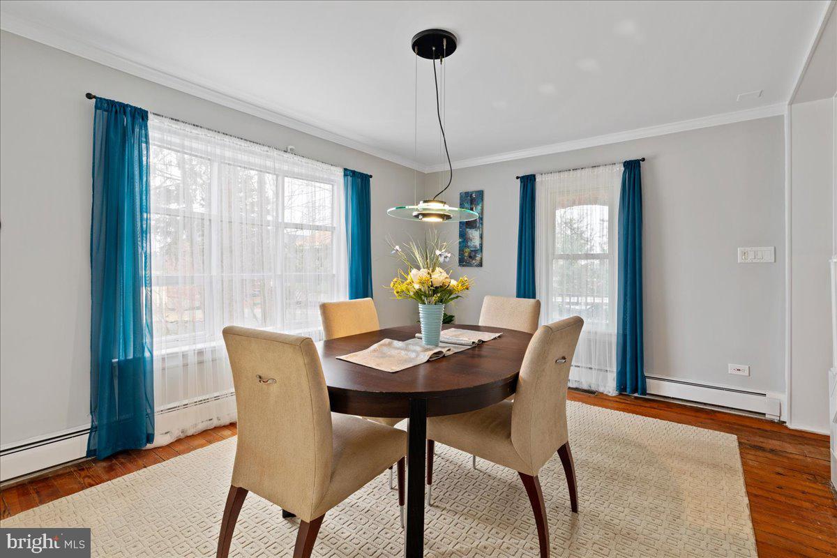 381 Mountain View Road Skillman, NJ 08558 - Photo 14 of 39 Dining Room with Bay Window