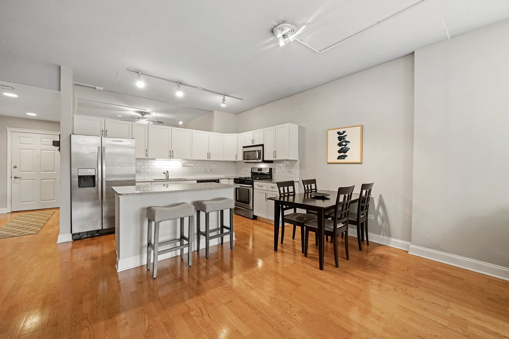 1001 West Madison Street, Unit 405 Chicago, IL 60607 - Photo 2 of 24