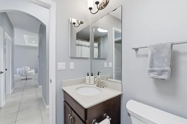 $600,000 | 6 Arena Lake Drive, Palm Coast, FL 32137