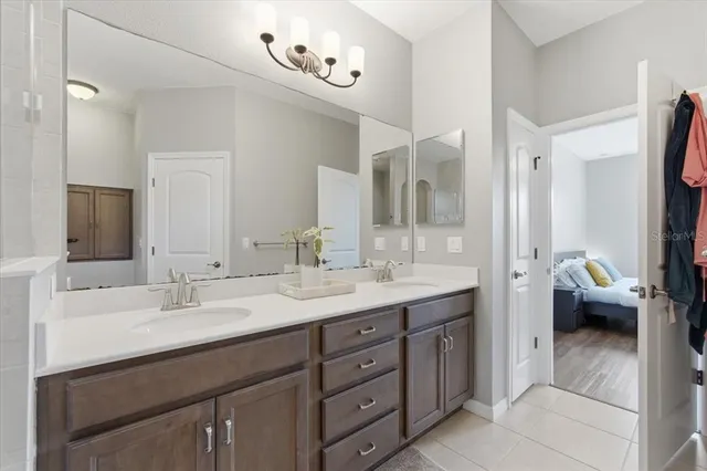 $600,000 | 6 Arena Lake Drive, Palm Coast, FL 32137