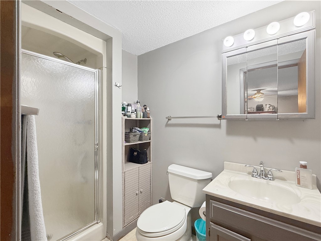 1265 West Ash Avenue Decatur, IL 62526 - Photo 13 of 39