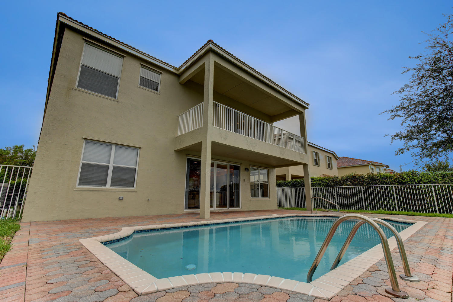 9745 Roche Place Wellington, FL 33414 - Photo 4 of 42 9745 Roche Pl Wellington FL-large-033-Po