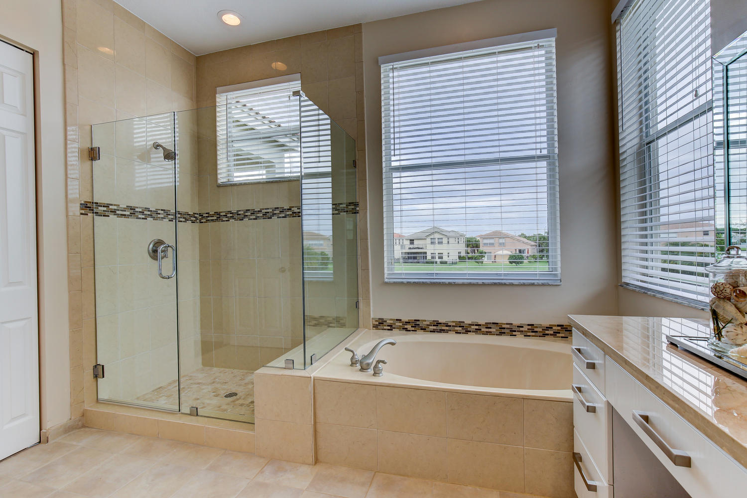 9745 Roche Place Wellington, FL 33414 - Photo 5 of 42 9745 Roche Pl Wellington FL-large-023-Ma