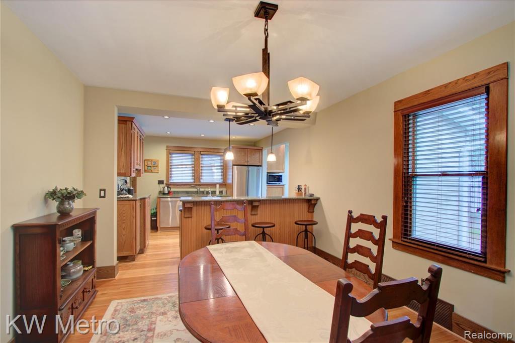 37 Devonshire Road Pleasant Ridge, MI 48069 - Photo 11 of 34