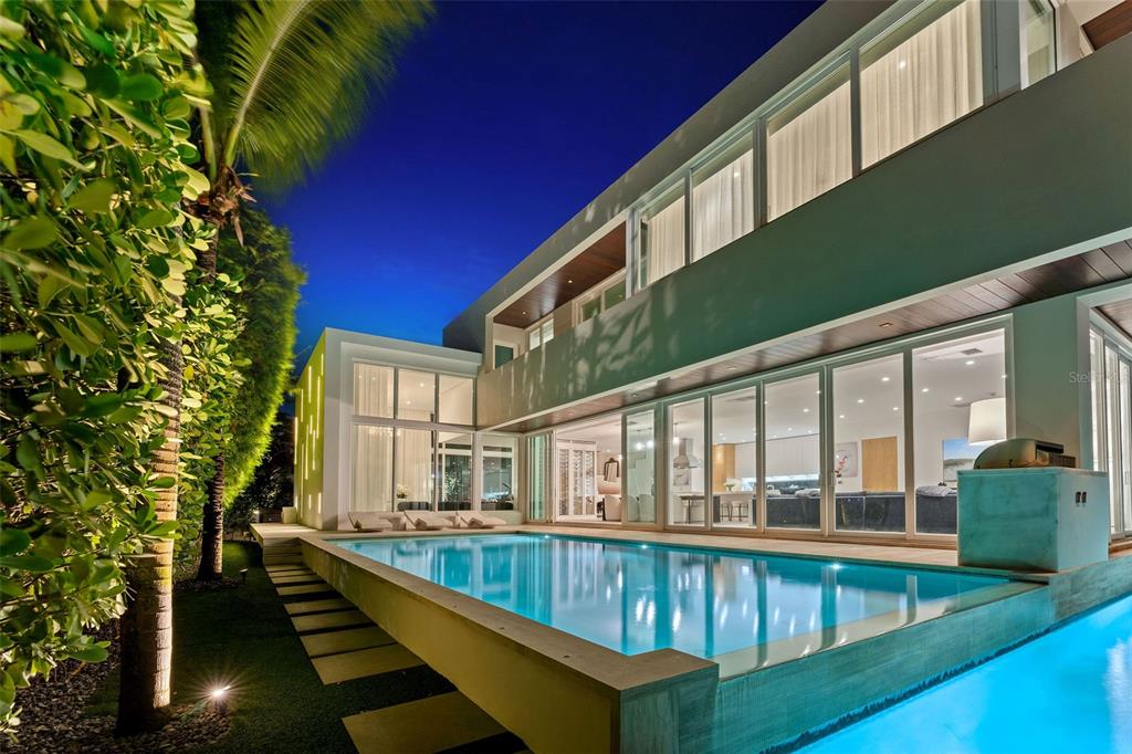 4433 North Bay Road Miami Beach, FL 33140 - Photo 19 of 67