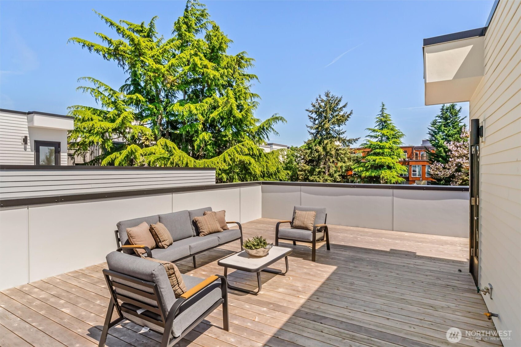 4460 Midvale Avenue North Seattle, WA 98103 - Photo 38 of 40