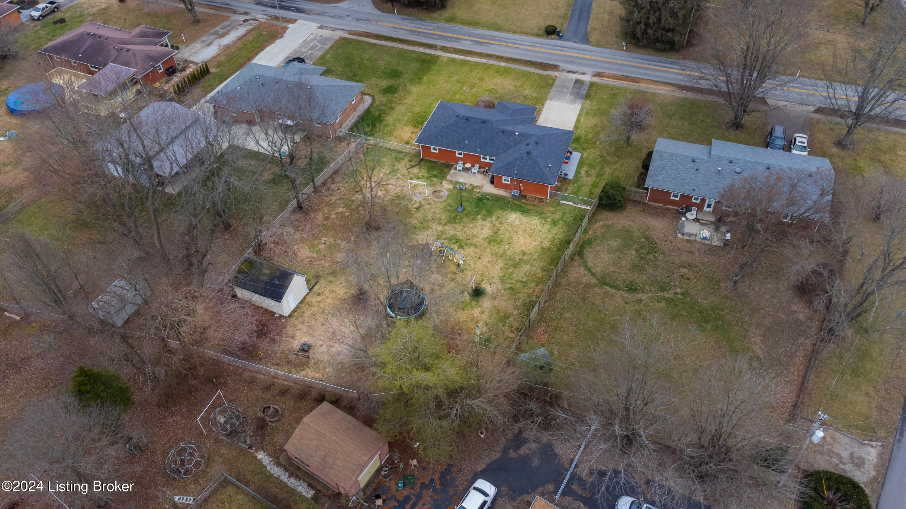 258 Stringer Lane Mount Washington, KY 40047 - Photo 62 of 70 258-Stringer-Ln_063