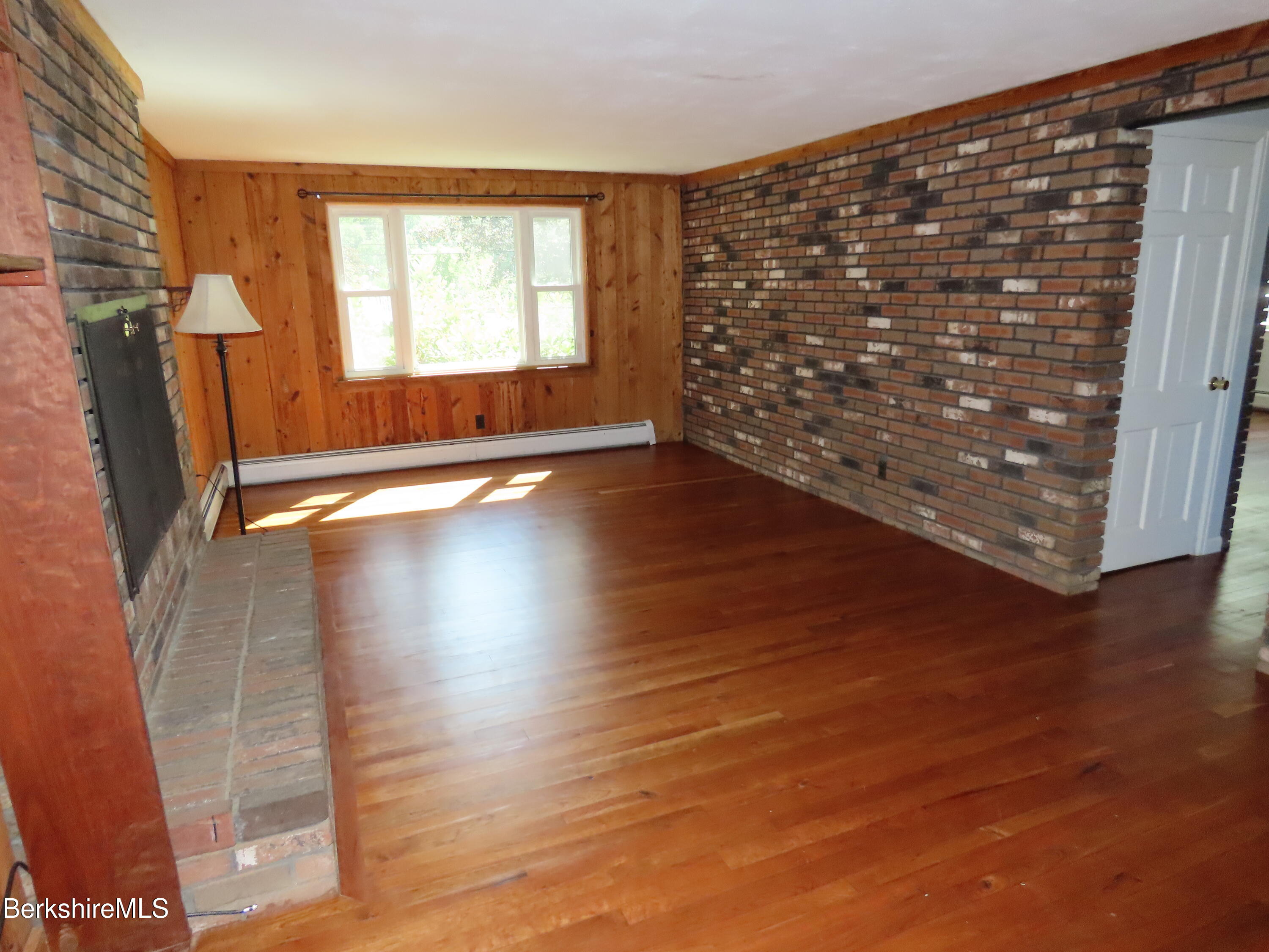 1303 River Road Clarksburg, MA 01247 - Photo 14 of 65 Living room