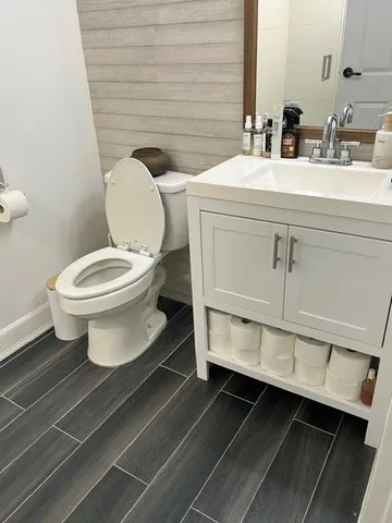 $3,950 | 2 Constitution Court, Unit 708, Hoboken, NJ 07030