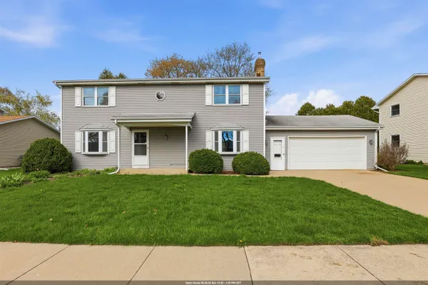 $324,900 | 3113 North Peach Tree Lane, Appleton, WI 54911