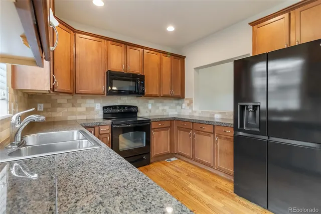 $520,000 | 727 Crooked Y Point, Castle Rock, CO 80108