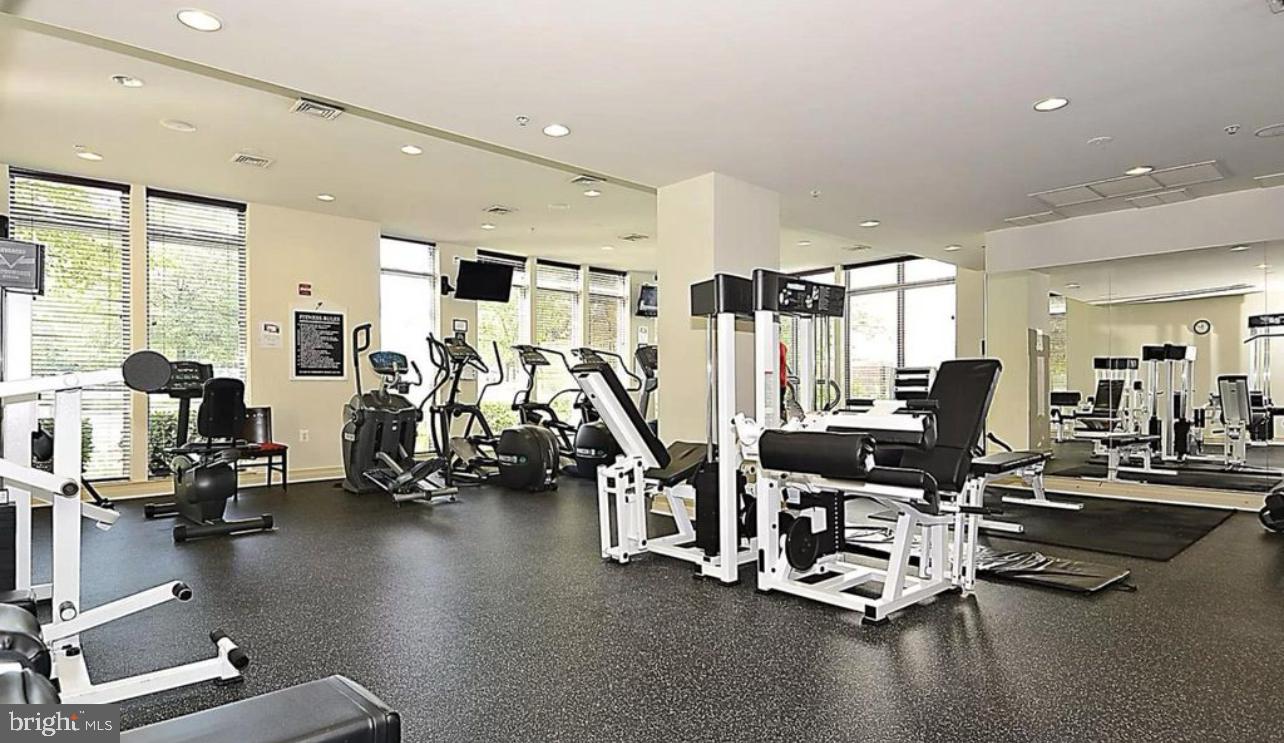 9480 Virginia Center Boulevard, Unit 119 Vienna, VA 22181 - Photo 10 of 17 a view of a room with gym equipment
