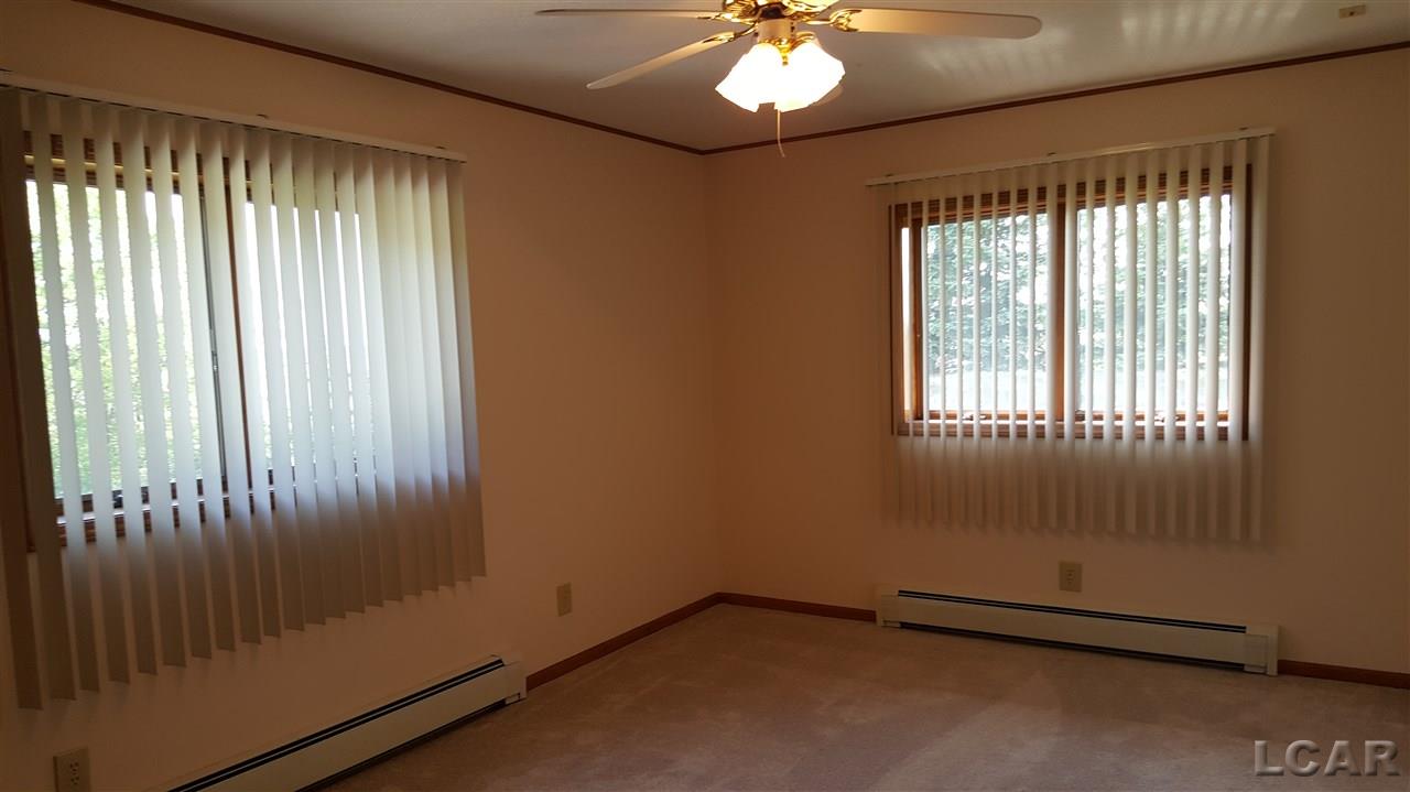 13250 Simpson Road Blissfield, MI 49228 - Photo 32 of 45 31292068-31.JPG