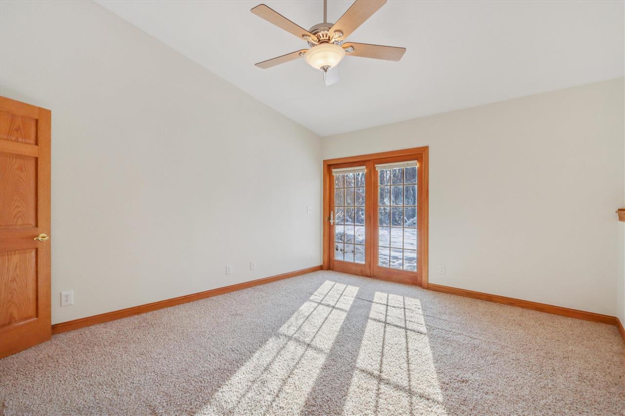 1521 Prairie Du Chien Road Iowa City, IA 52245 - Photo 16 of 32 Gallery Image 16