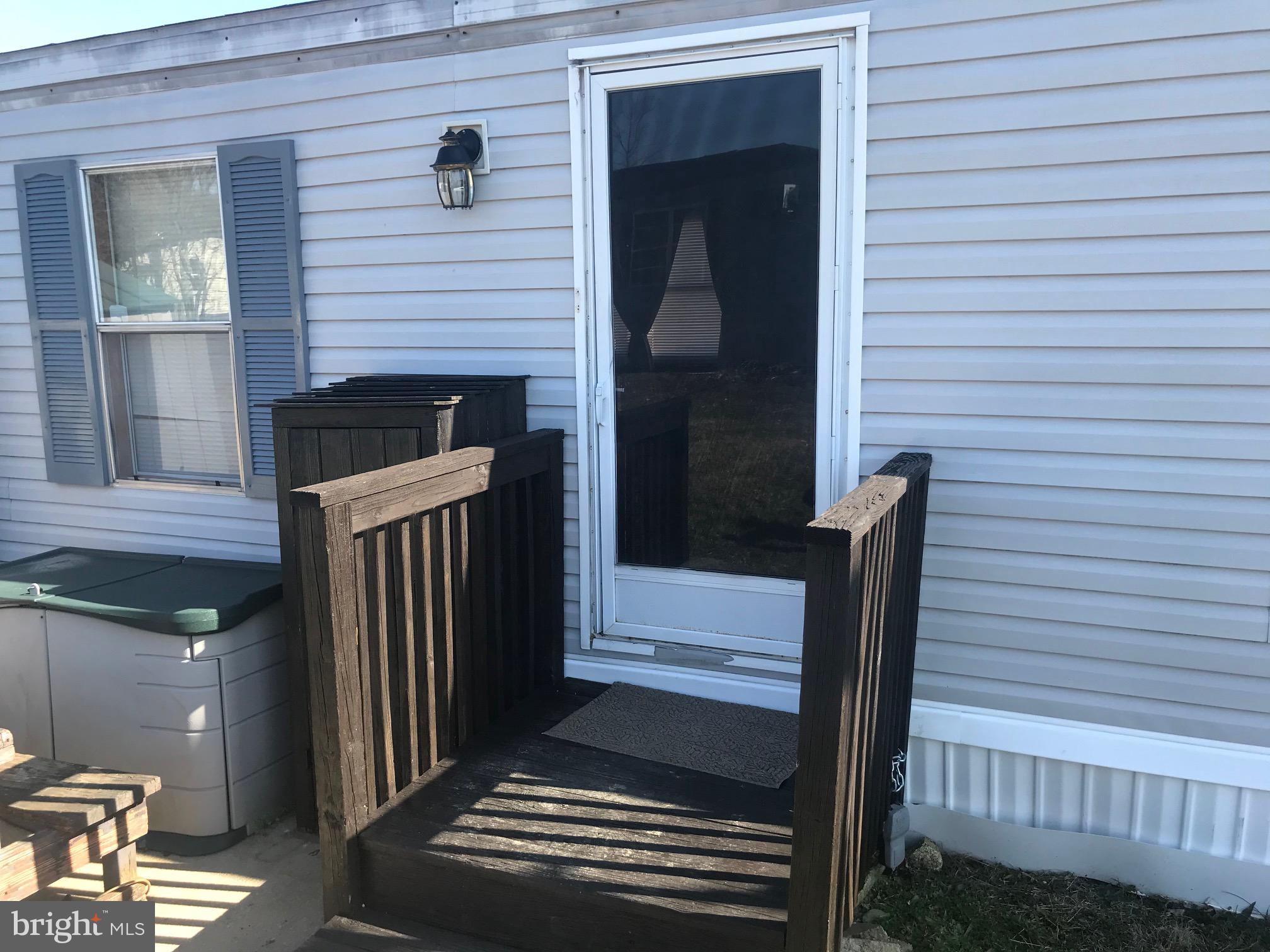 Entrance Deck