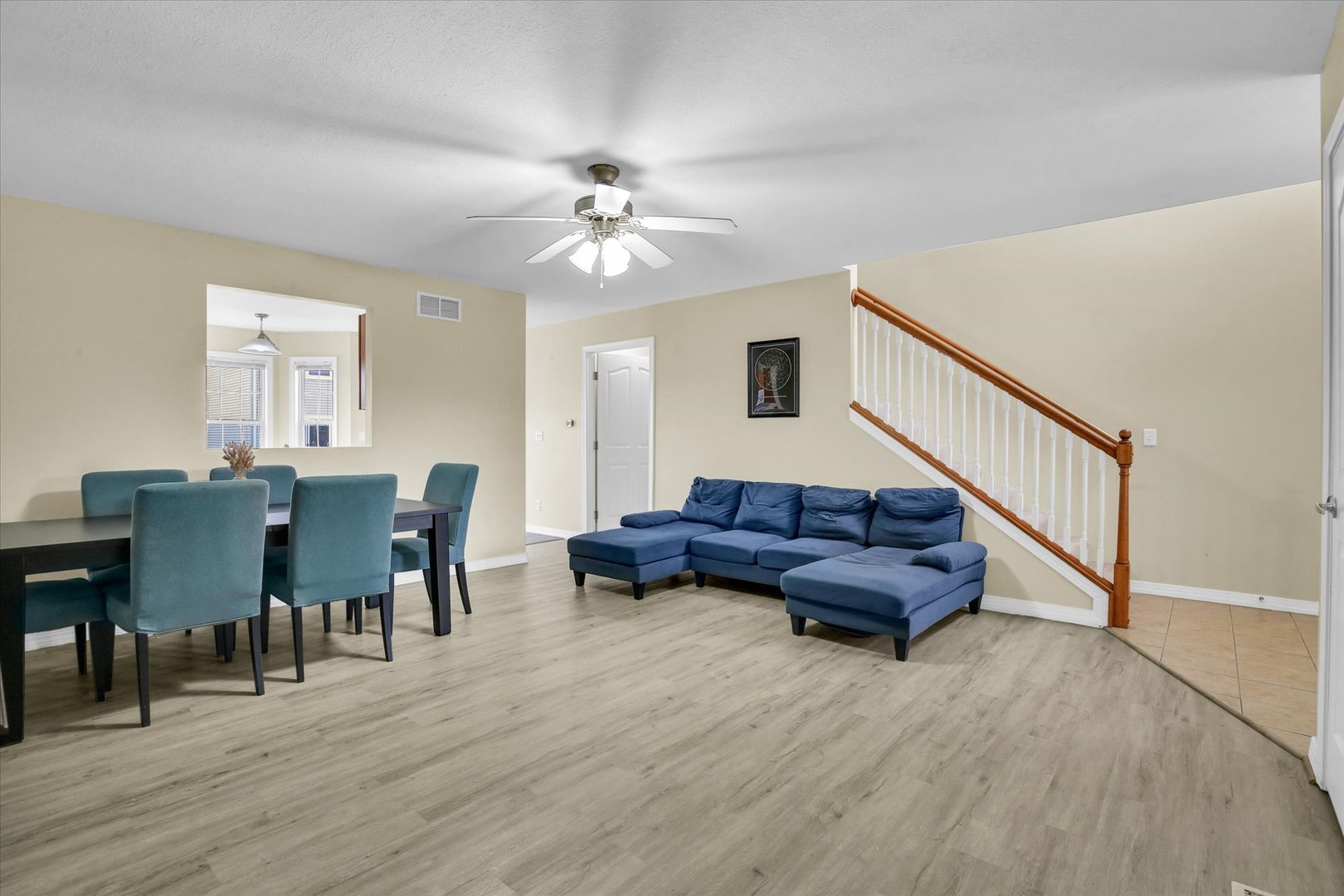 3715 Boulder Ridge Drive Champaign, IL 61822 - Photo 7 of 29 a living room with furniture and wooden floor