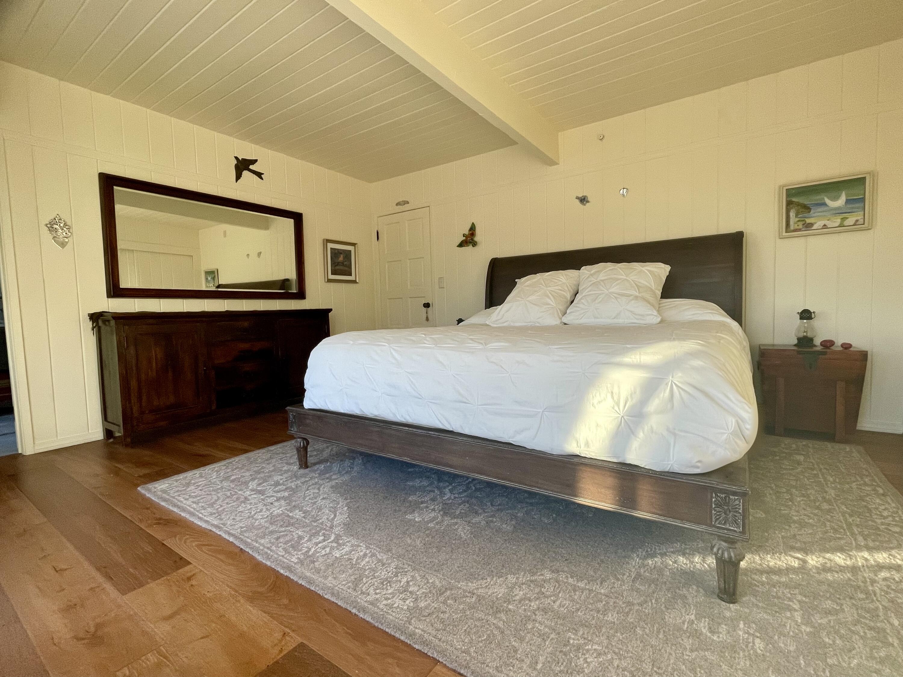 0 Tapadero Road Solvang, CA 93463 - Photo 10 of 36 10 Primary King Bedroom Suite