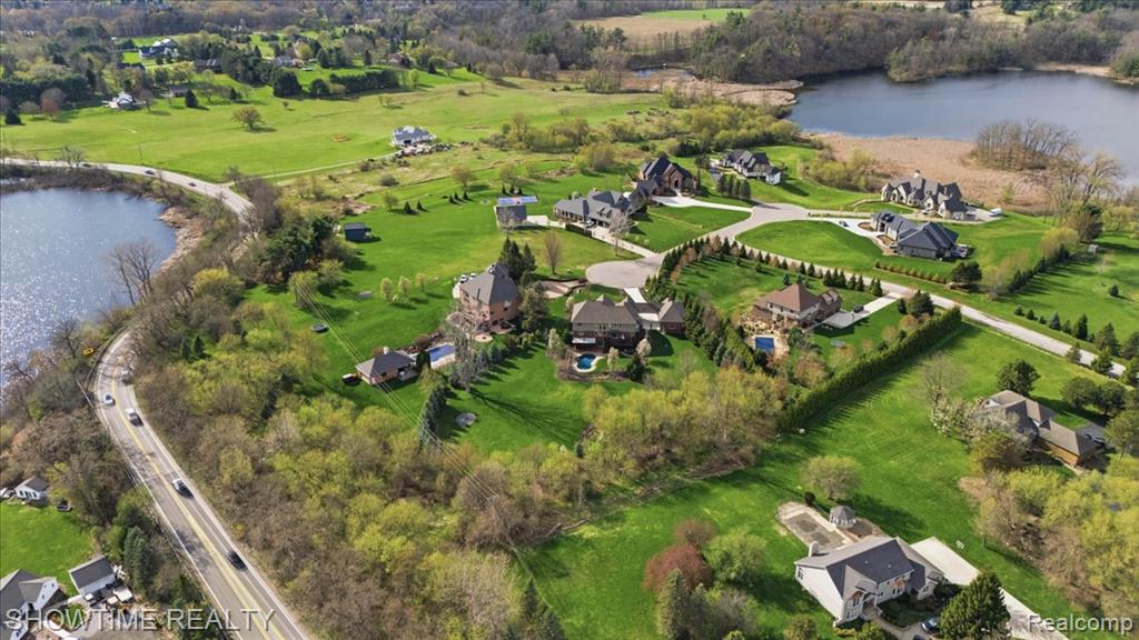 69225 Lake Point Court Romeo, MI 48065 - Photo 19 of 25