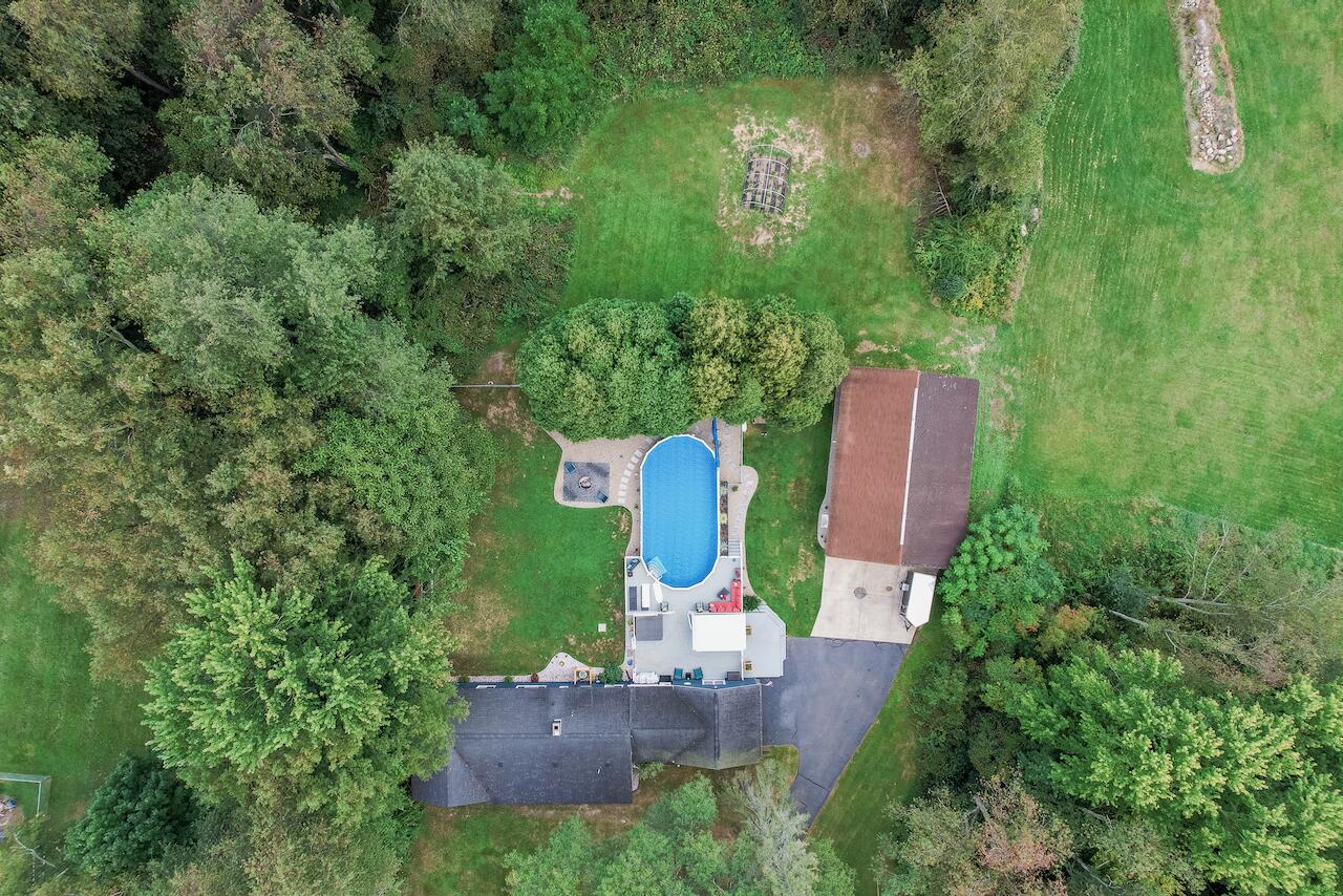 4730 McCain Road Jackson, MI 49201 - Photo 2 of 37 Photo_1080295555_DJI_131_jpg_9986876_0_2