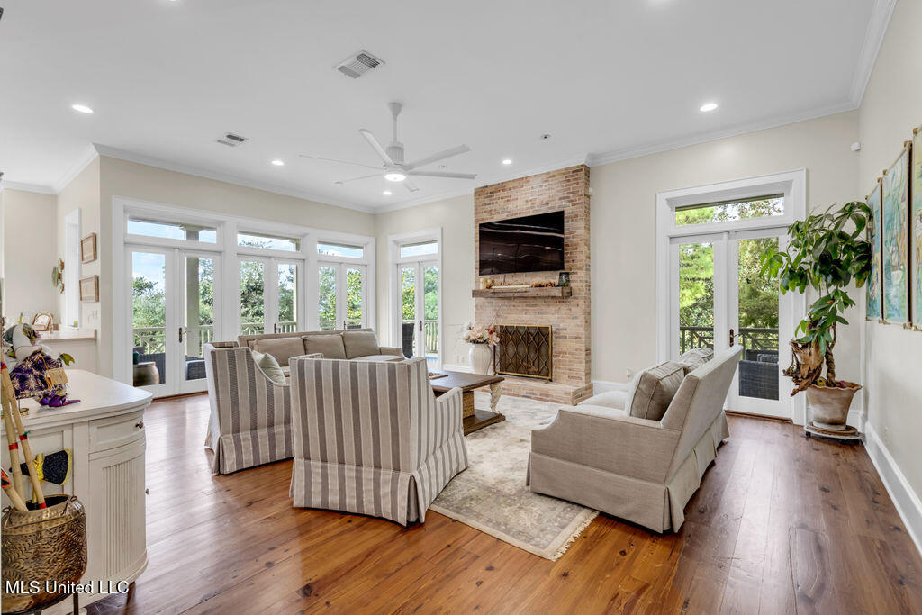 207 Washington Avenue Ocean Springs, MS 39564 - Photo 21 of 55 207Washington-21