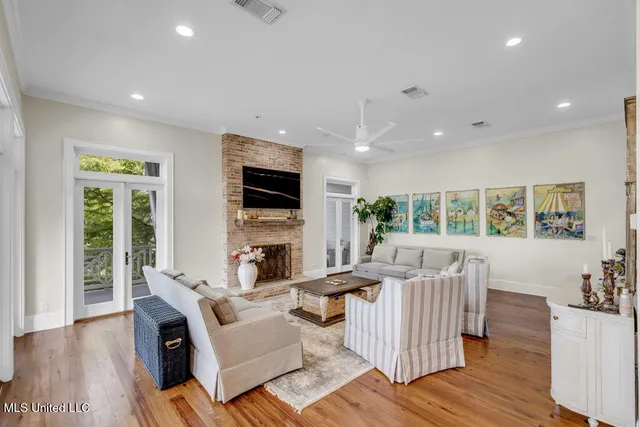 $2,050,000 | 207 Washington Avenue, Ocean Springs, MS 39564