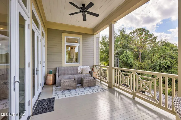 $2,050,000 | 207 Washington Avenue, Ocean Springs, MS 39564