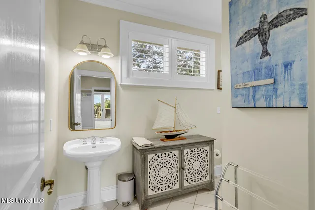 $2,050,000 | 207 Washington Avenue, Ocean Springs, MS 39564